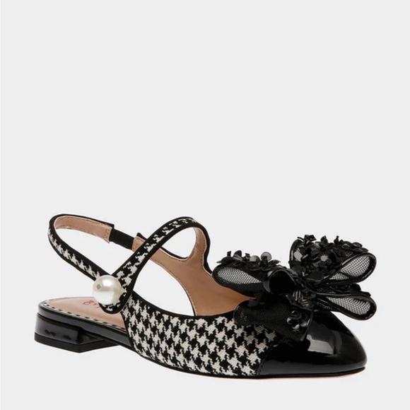 Brand new. Never worn. Ordered online but too big for me. - Picture 1 of 1